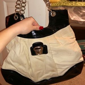 Daisy Fuentes Purse
